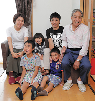 写真：安心な住まいは、これからも姉弟の成長を温かく見守っていくことだろう